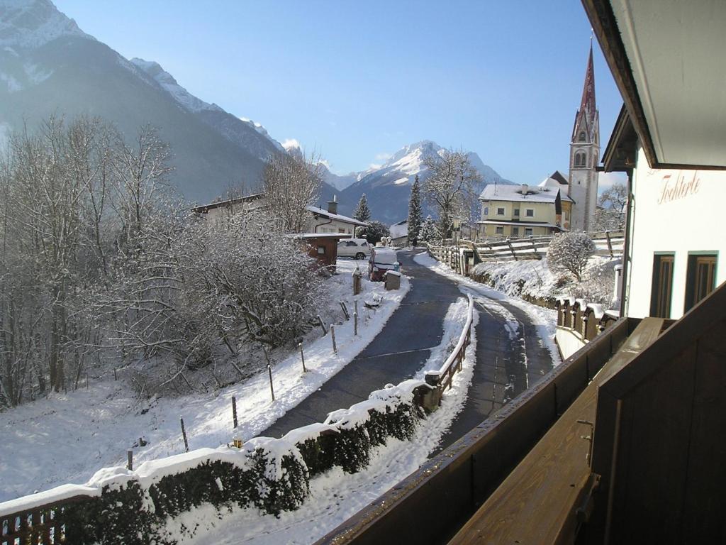 Landhaus Toechterle Apartment Telfes im Stubai Ngoại thất bức ảnh